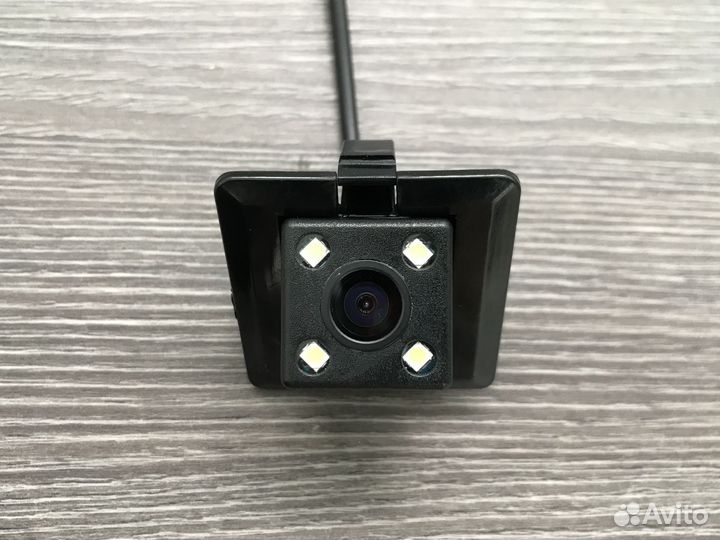 Камера заднего вида для Renault Duster 2021+