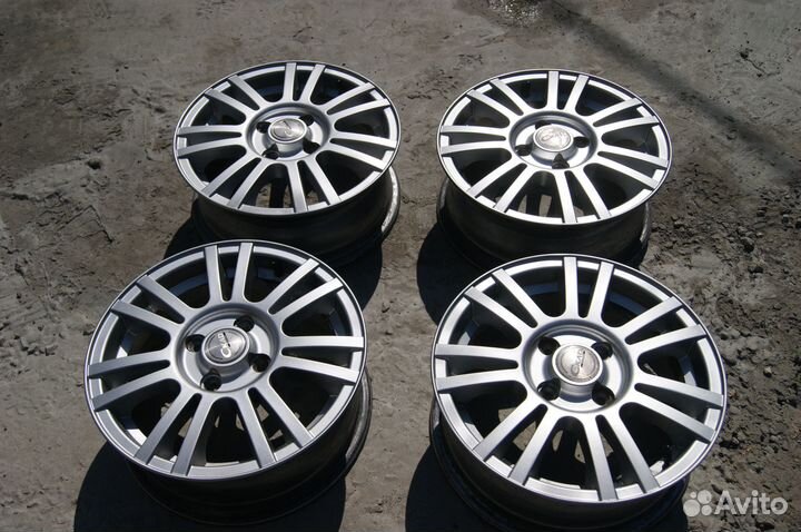 Литые диски R14 4х100 ET45 от Рено Сандеро