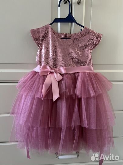 Платье нарядное р. 110