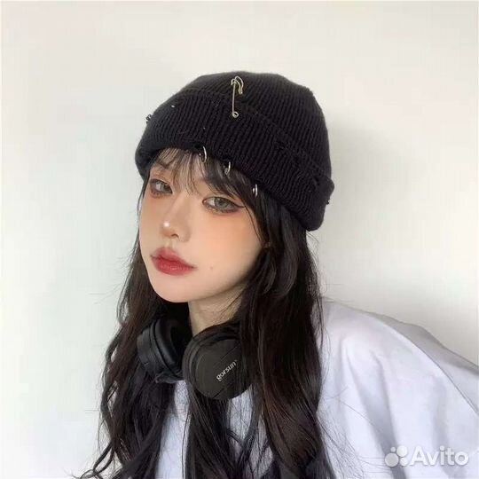 Шапка - бини (дрейн, с кольцами, нефор)