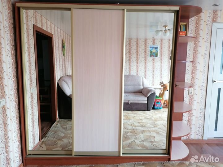 Шкаф купе с зеркалом бу