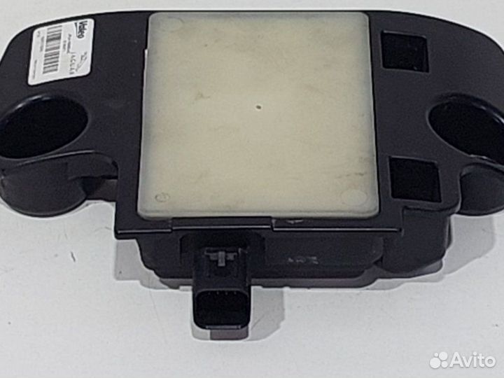 Датчик слепых зон Land Rover Discovery 5 L462