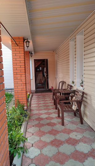 Дом 250 м² на участке 9,8 сот.