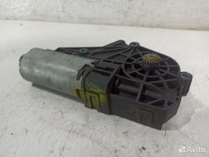 Моторчик люка