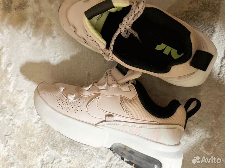 Кроссовки nike