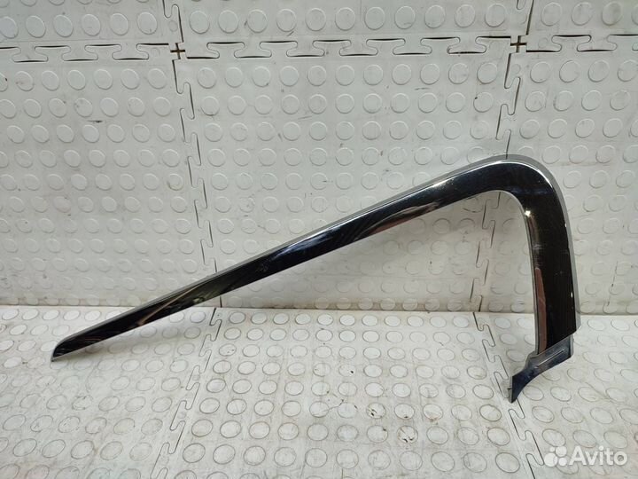 Молдинг бампера передний правый Лада Веста 2015