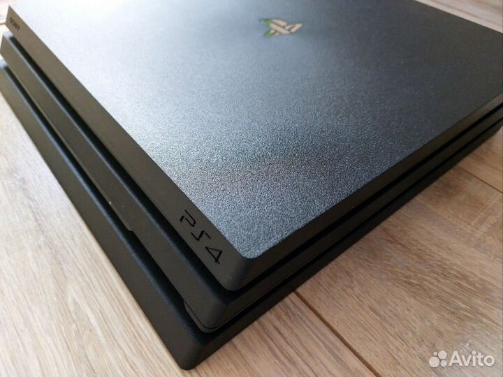 Sony playstation 4 PS4 pro 1tb с играми