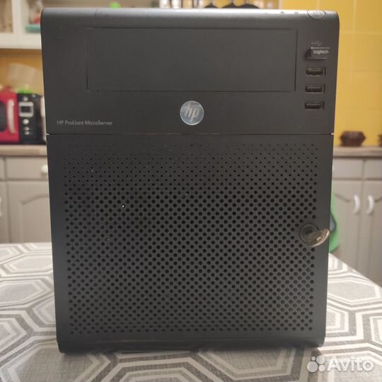 HP Proliant MicroServer G7 N40L