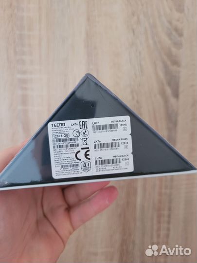 TECNO Pova 5, 8/128 ГБ