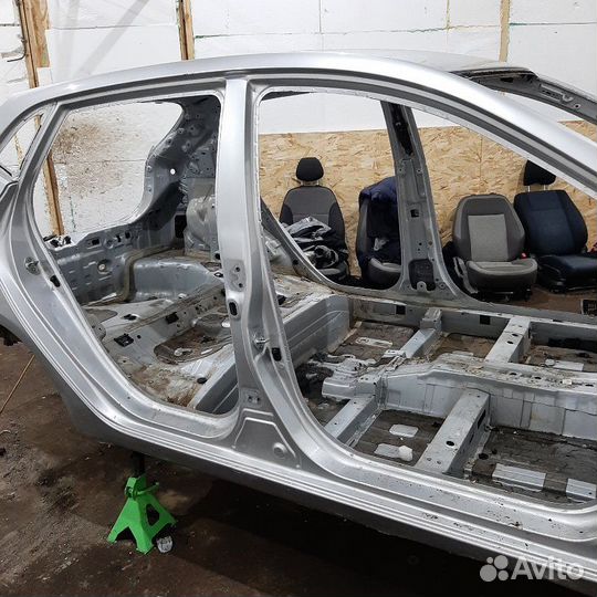 Порог кузова левый Kia Rio 3 хэтчбек G4FA 2013