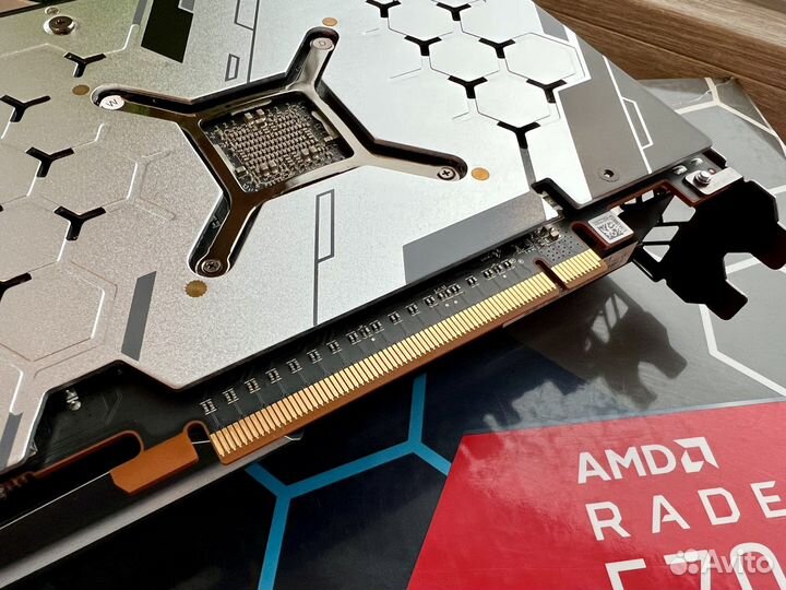 Sapphire rx 5700 xt nitro plus SE + 8GB