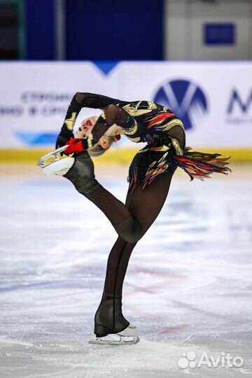 Костюм для фигурного катания 146-152