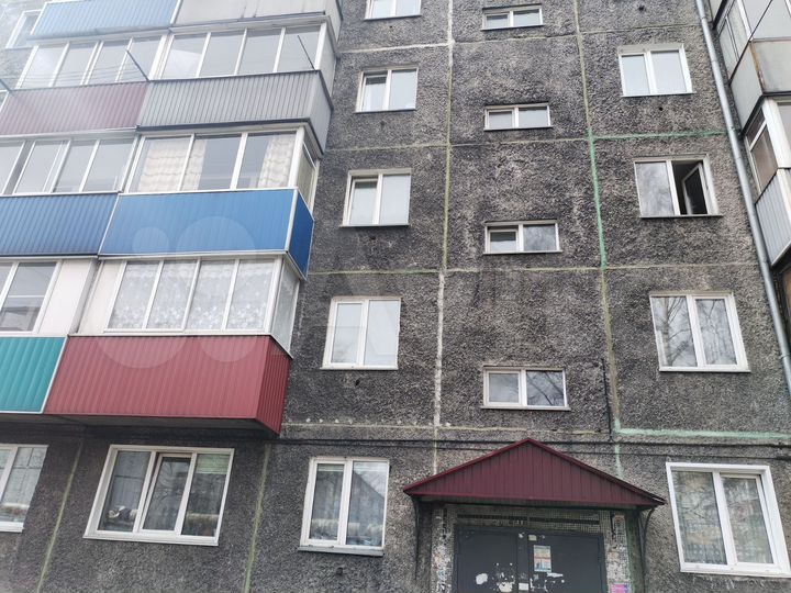 2-к. квартира, 47 м², 3/5 эт.