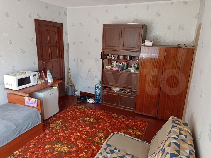 Комната 15 м² в 3-к., 1/2 эт.