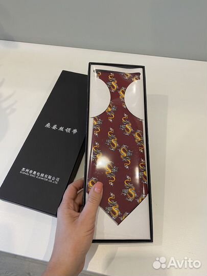 Галстук шелковый