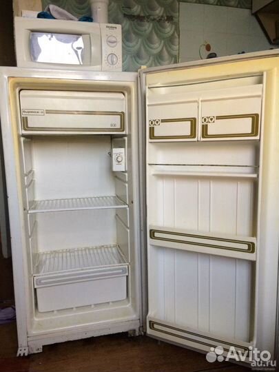 Холодильник бирюса