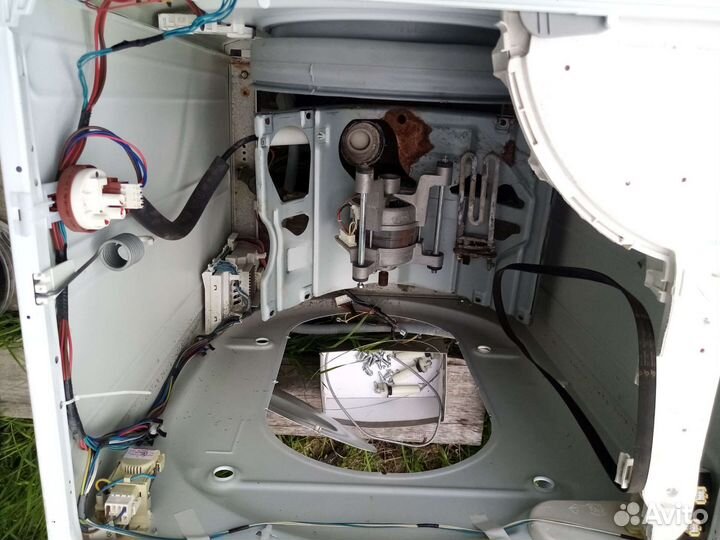 Стиральная машина на запчасти ariston