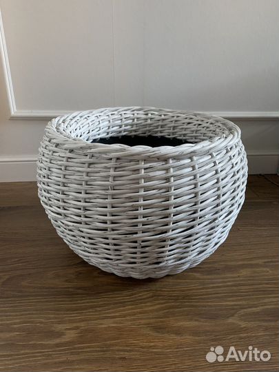 Кашпо из ротанга