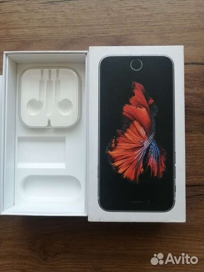 Коробка от iPhone 6s