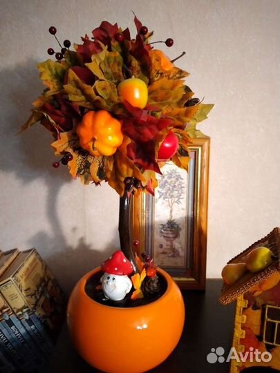 Фруктовое осеннее дерево