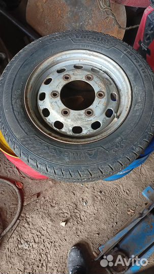 Matador MPS 125 Variant All Weather 205/70 R15C