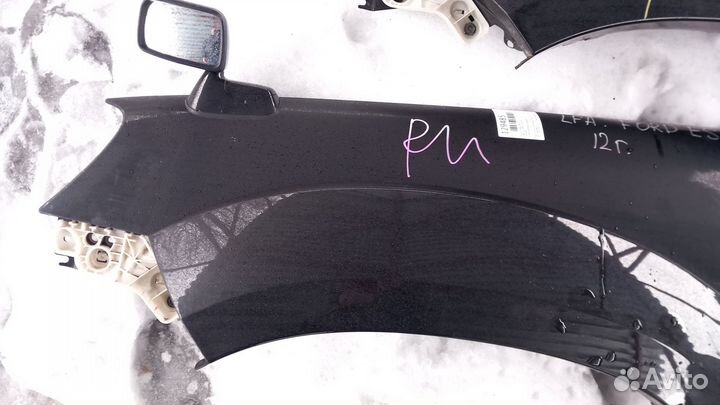 Escape тайванец 2007-2009 крыло левое