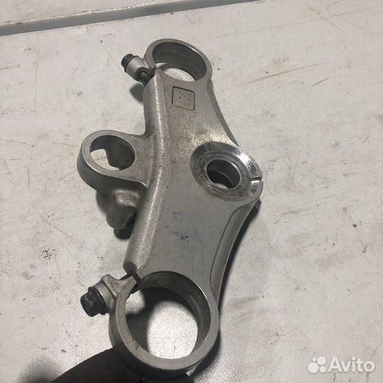 Верхняя траверса для Honda CBR900RR