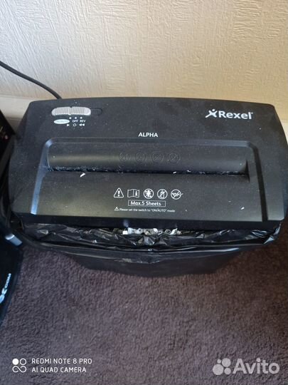 Уничтожитель бумаги шредер Fellowes