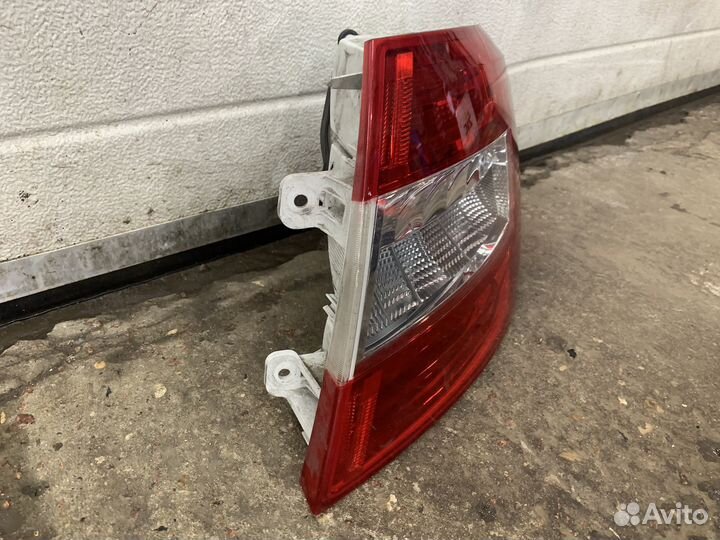 Skoda Octavia A7 - Фонарь задний правый