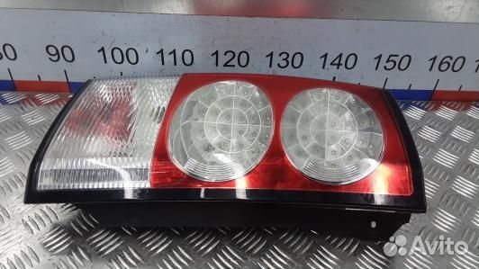 Фонарь задний левый land rover discovery 4 (2NN08M