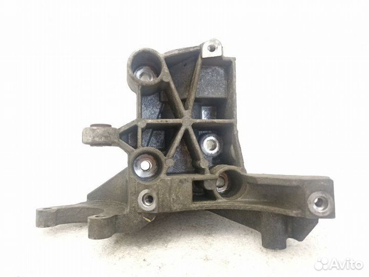 Кронштейн гидроусилителя руля Audi A5 3.0 ccwa