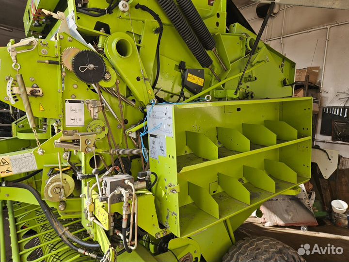 Пресс-подборщик Claas Variant 260, 2007