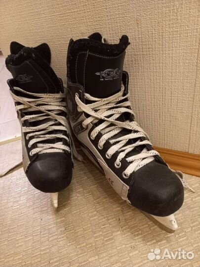 Коньки мужские 44