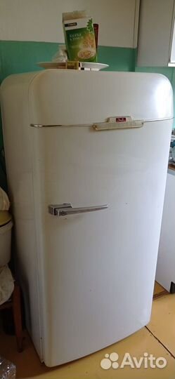 Раритет. Холодильник ЗИЛ
