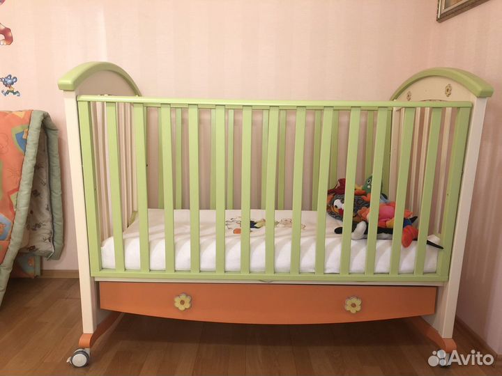 Комплект мебели для детской комнаты