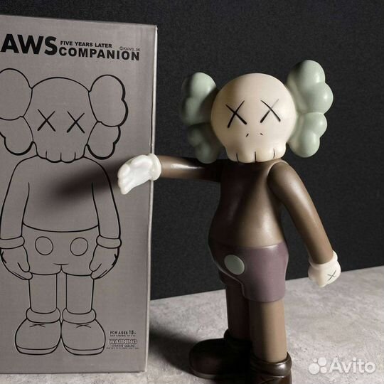 Фигурки kaws