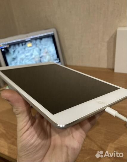 iPad mini wi-fi + cellular для игр