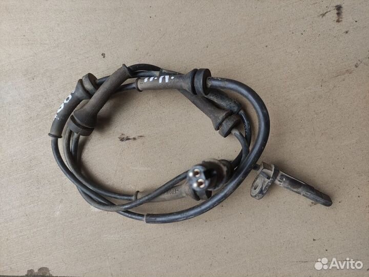 Датчик ABS Renault Laguna I