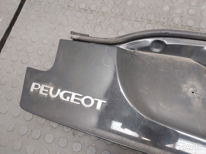 Крышка багажника Peugeot 206, 2005