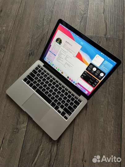 MacBook Pro 13 2017 Retina /Core i5/8GB/Intel GPU