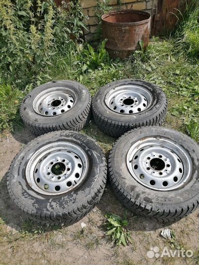 Laufenn I Fit Ice LW 71 205/70 R15