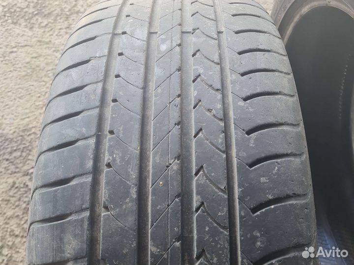Goodyear EfficientGrip 255/45 R20 101Y
