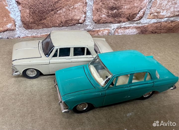 Модель автомобиля Москвич СССР 1:43