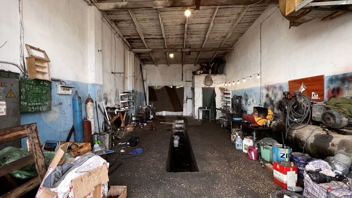 Гараж, > 30 м²