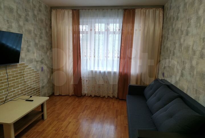 2-к. квартира, 42 м², 2/5 эт.