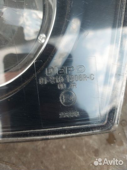 Фонарь задний внутренний правый Mazda 3