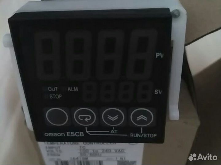 Температурный контроллер Omron
