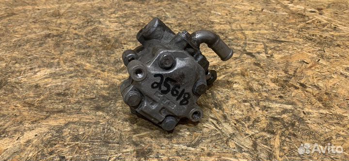 Насос гидроусилителя руля Volkswagen Crafter 2007