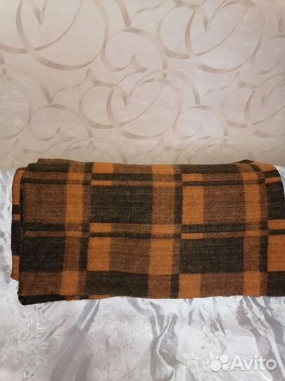 Одеяло шерстяное и жаккардовое