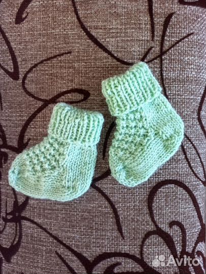Носочки - пинетки для новорожденного (ручная вязка
